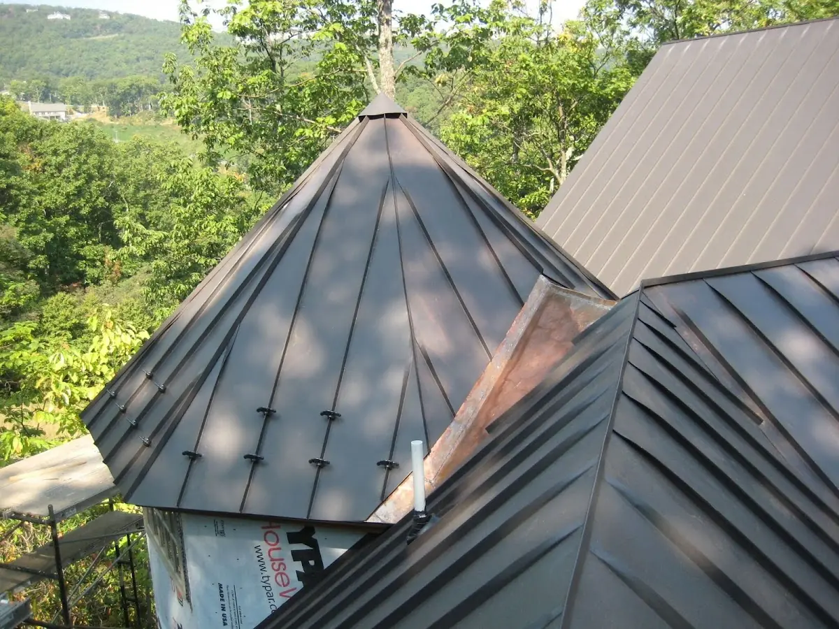 Professional Roof Tarp Installation by Craftsman Roofing in Hitching Corner